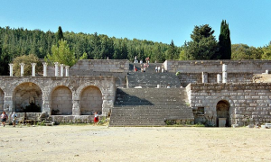 Figura 3. Templo de Asclepio en Cos (Grecia).